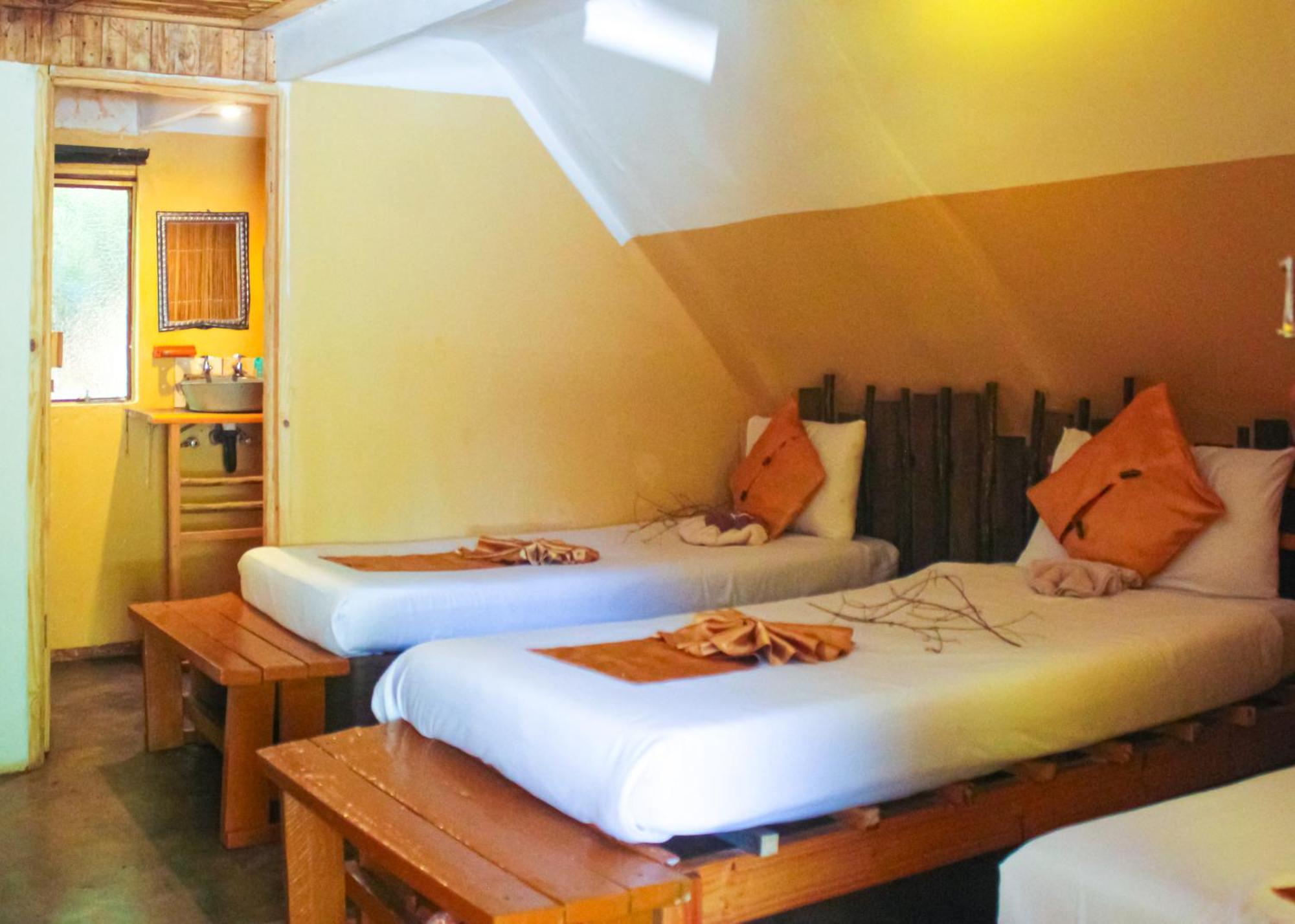 Elephant Trail Guesthouse And Backpackers Kasane Zewnętrze zdjęcie